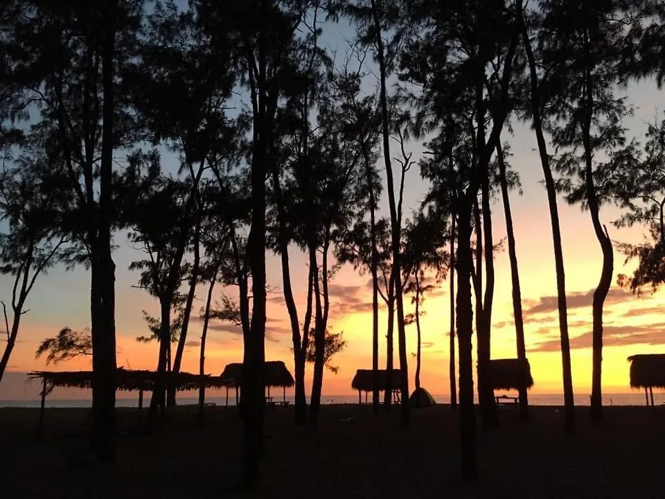 Pangsapuri Kasih Sayang @ Batu Ferringhi Beach & Night Market Walk 0*,  Malaysia