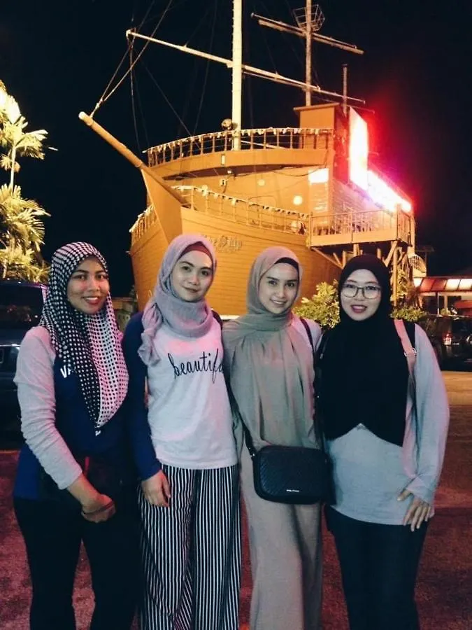 Apartment Pangsapuri Kasih Sayang @ Batu Ferringhi Beach & Night Market Walk Malaysia